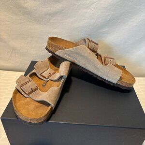 NWOT Arizona Birkenstocks, Taupe, mens EU 42/US 9/9.5